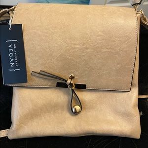 Beige crossbody w long adjustable strap